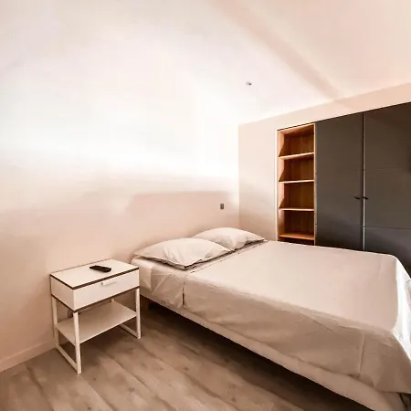 Du Batailler Apartament *